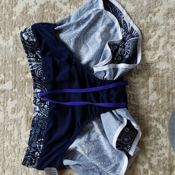 Old Navy Semi-Fitted Go Dry Spring Running Shorts XS Blue White - Picture 6 of 10